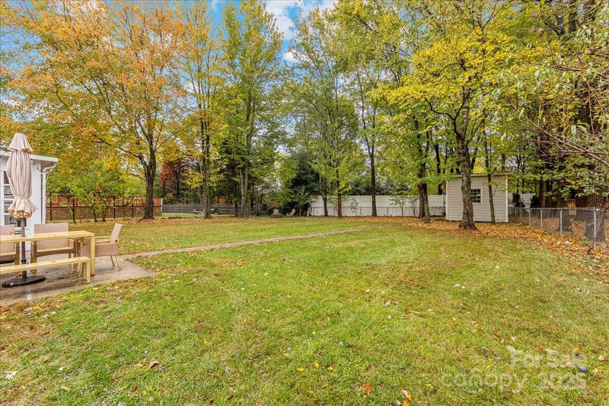 2526 Clearkirk Court