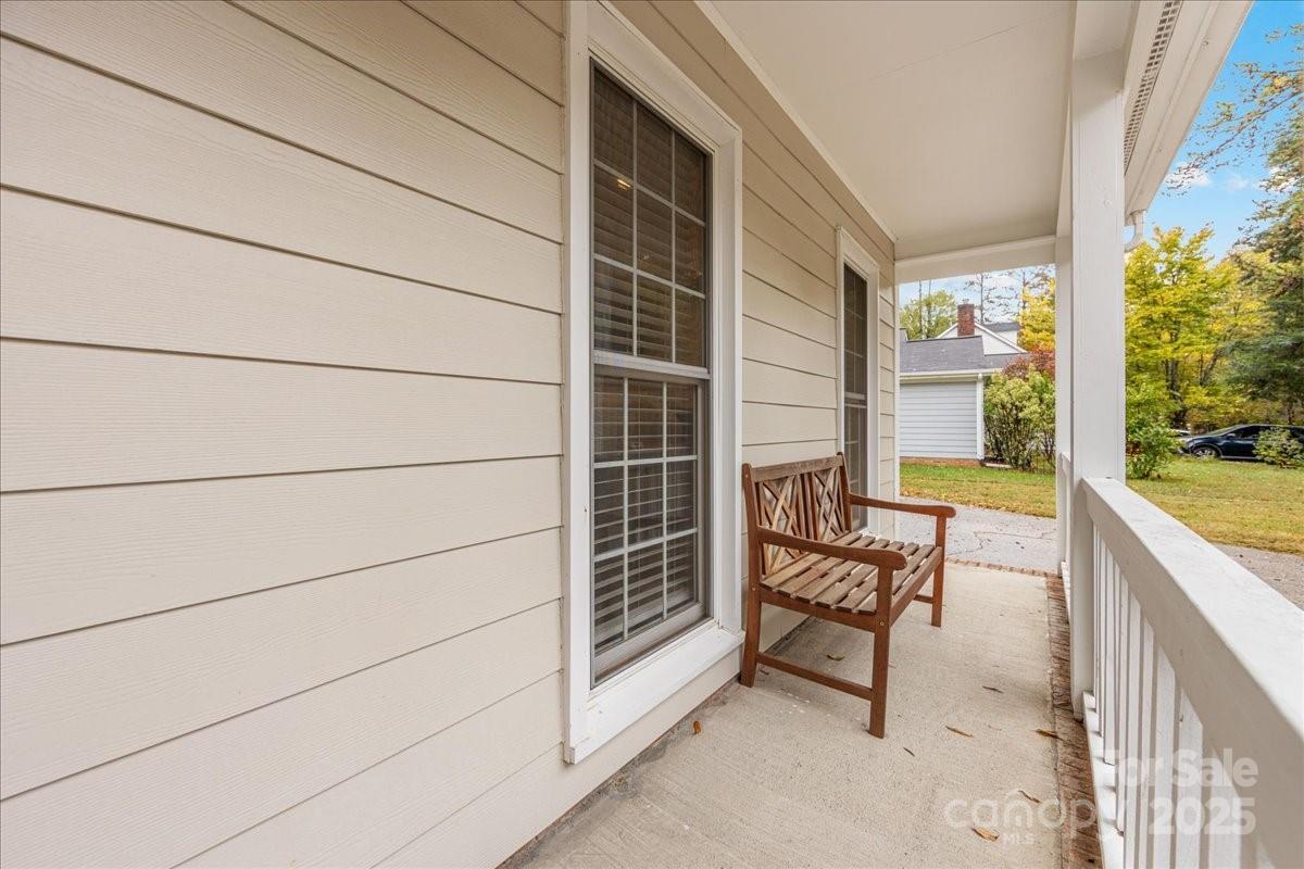 2526 Clearkirk Court