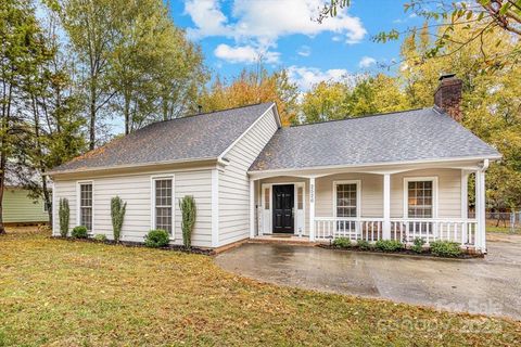 2526 Clearkirk Court Matthews NC 28105