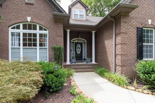 207 Streamside Place