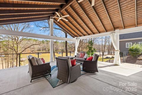 228 Wildwood Cove Drive Mooresville NC 28117