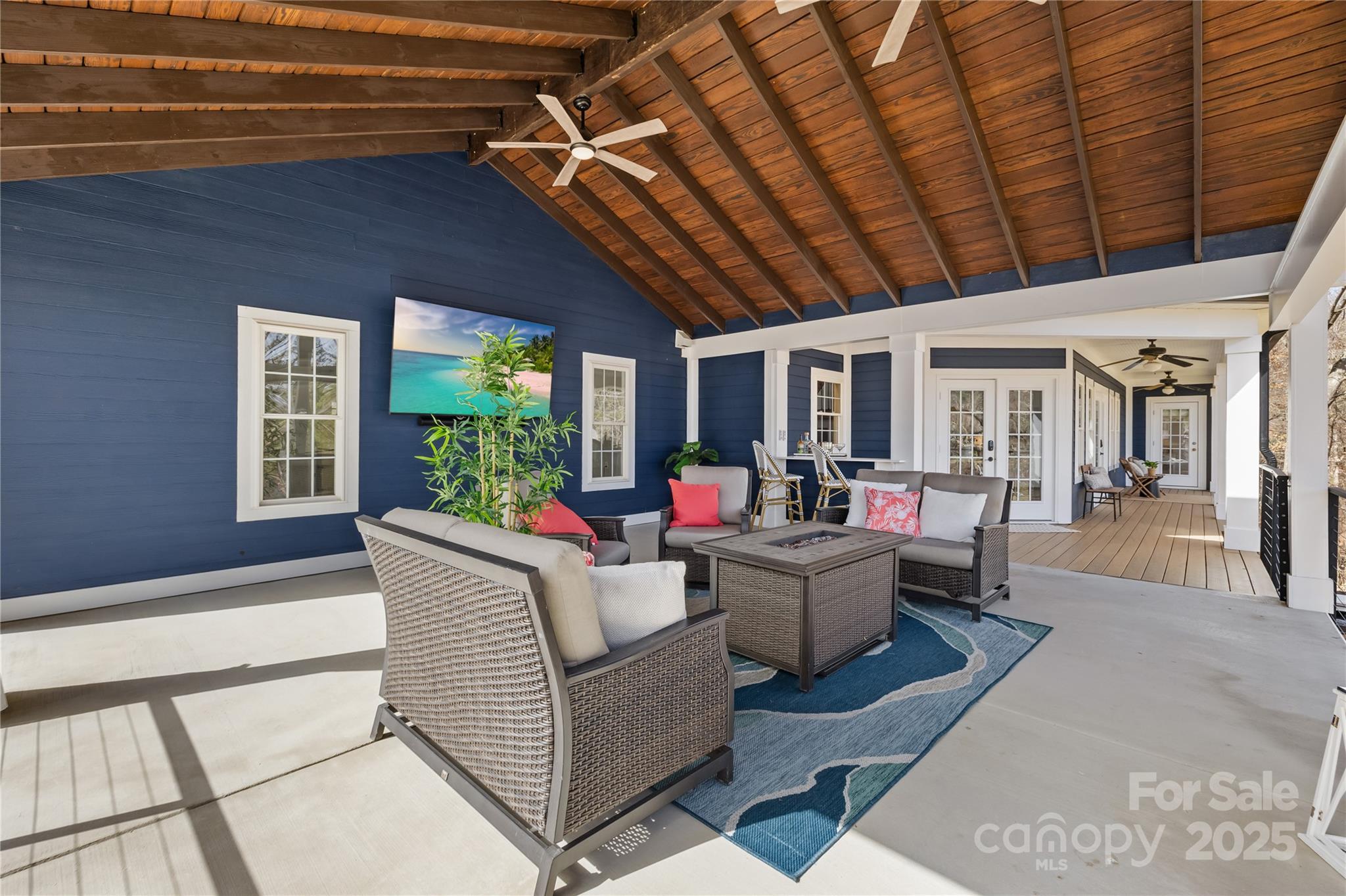 228 Wildwood Cove Drive