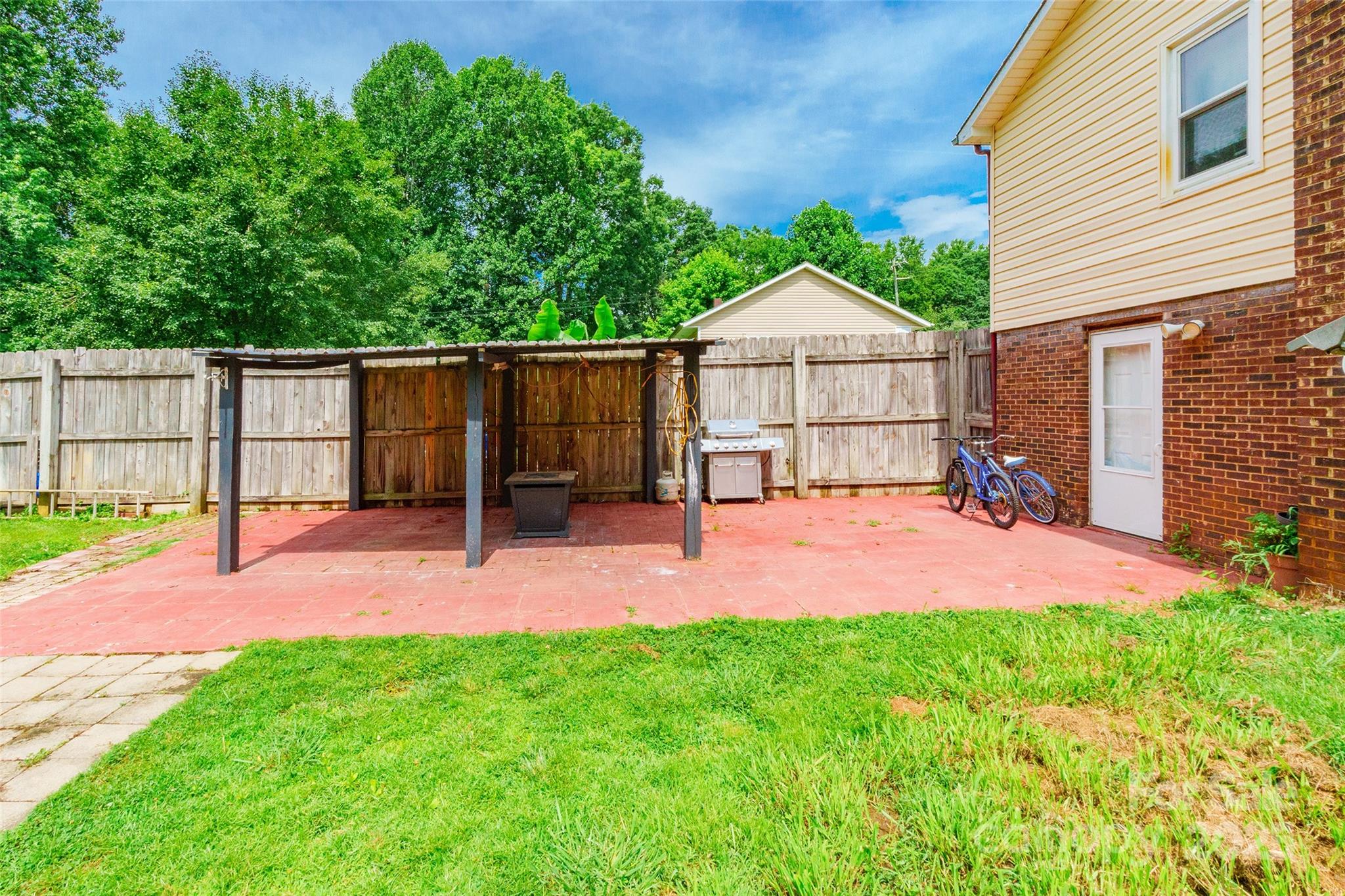 Town And Country - Residential