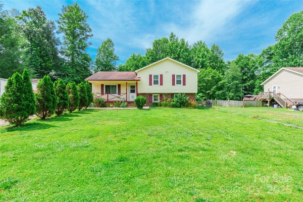 2675 TABLEROCK RD, LENOIR, NC 28645 - Image e425fc17754ddd2318ee56f47a2f2007/270515726