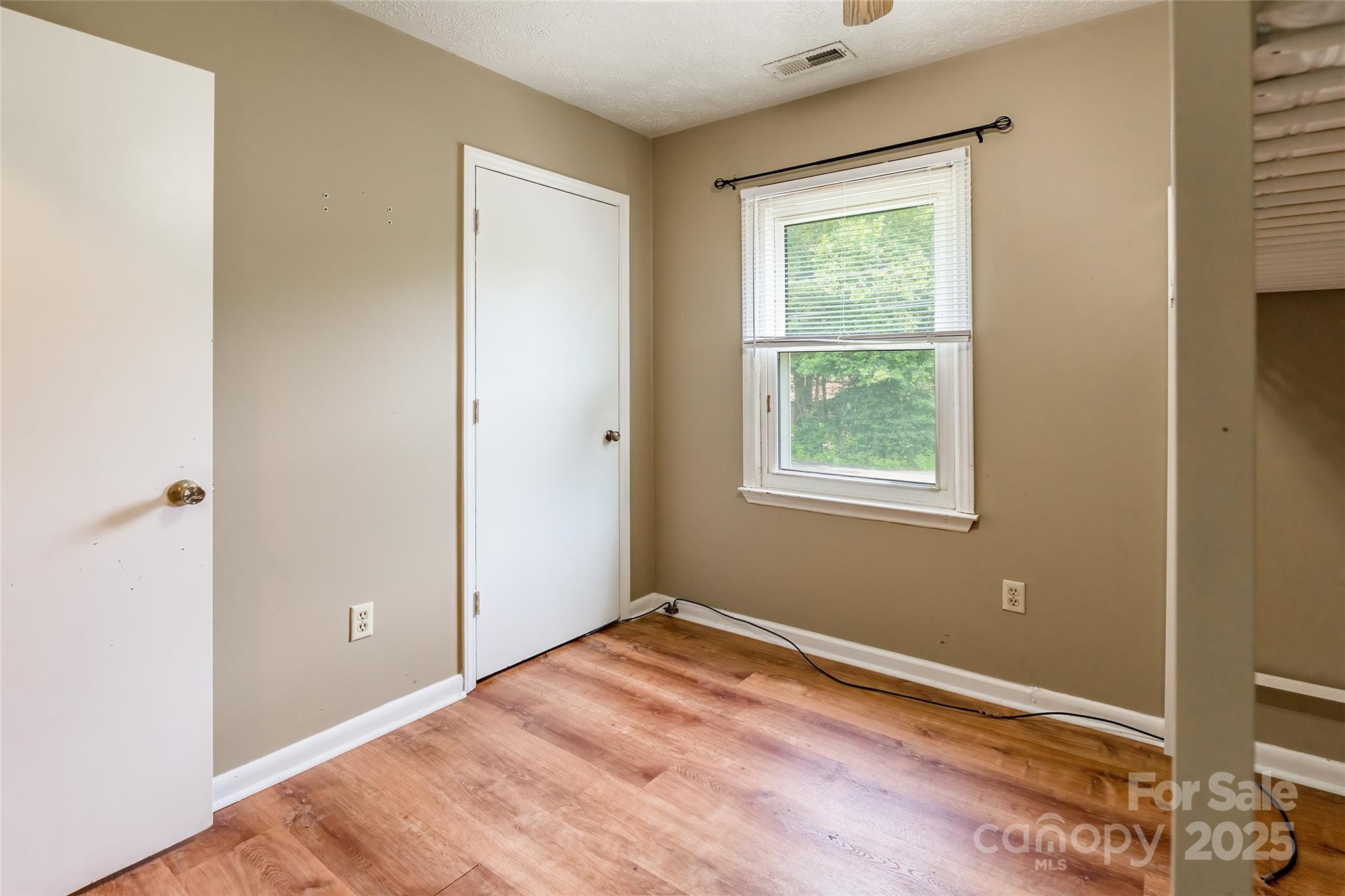 Town And Country - Residential