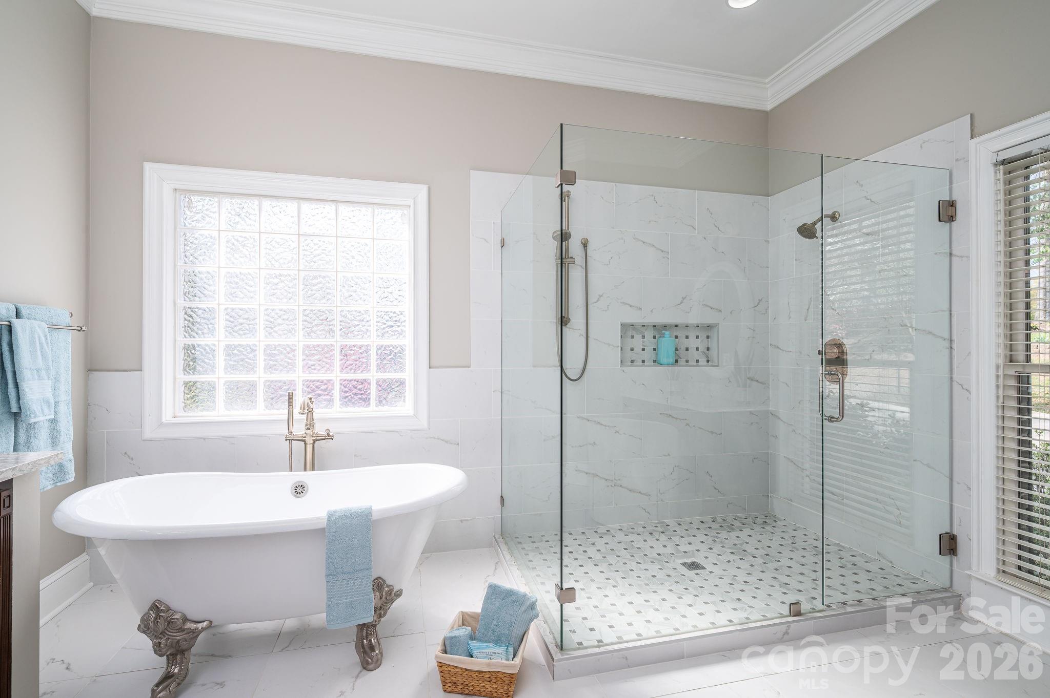 Pinnacle Shores - Residential