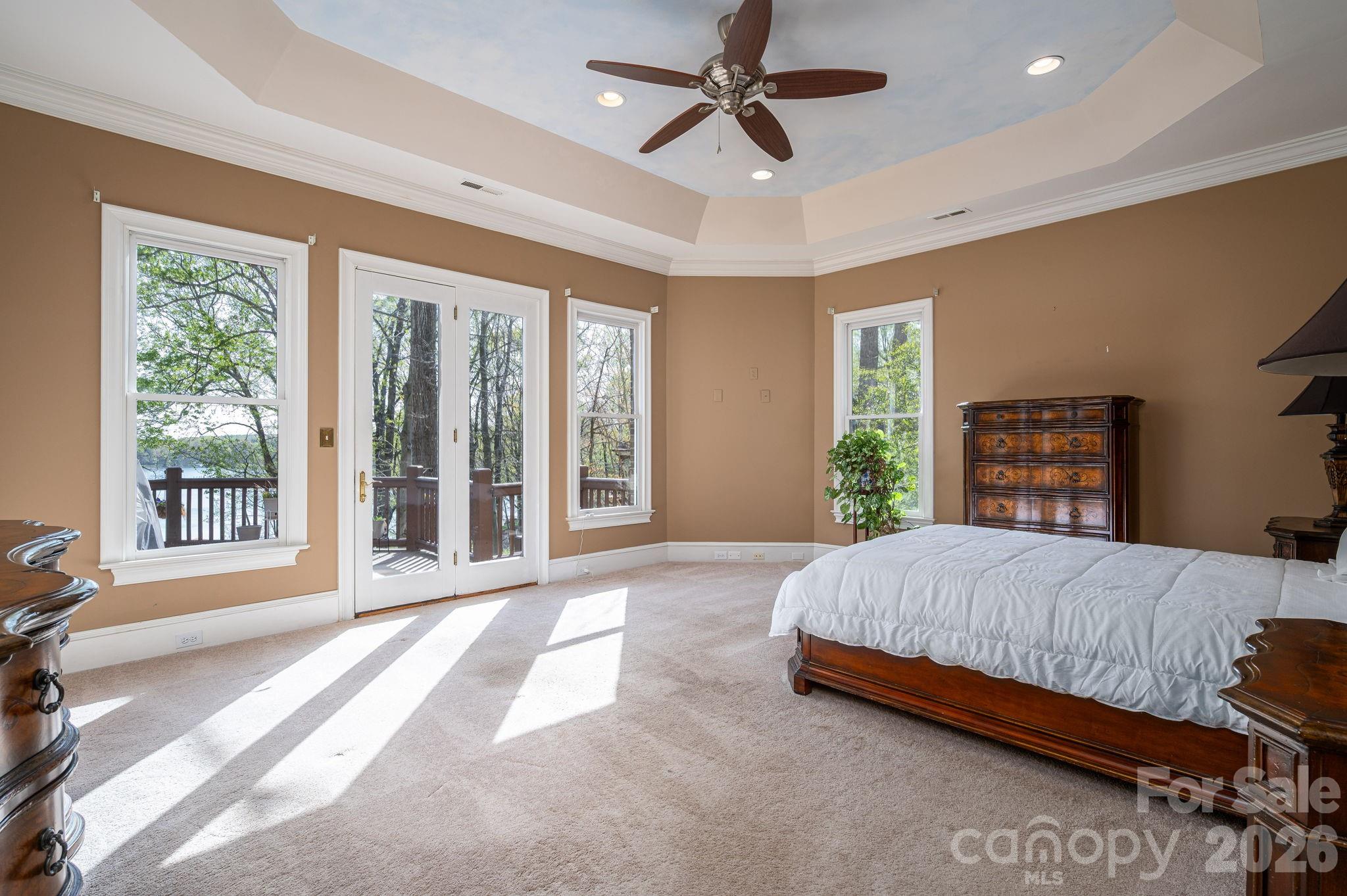 Pinnacle Shores - Residential