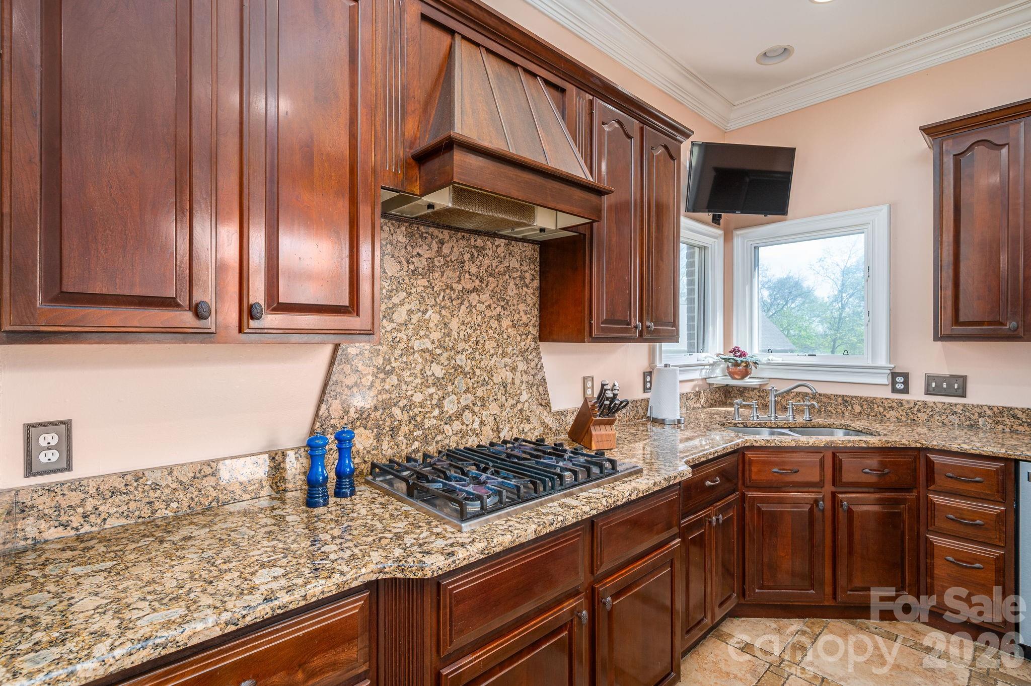 Pinnacle Shores - Residential