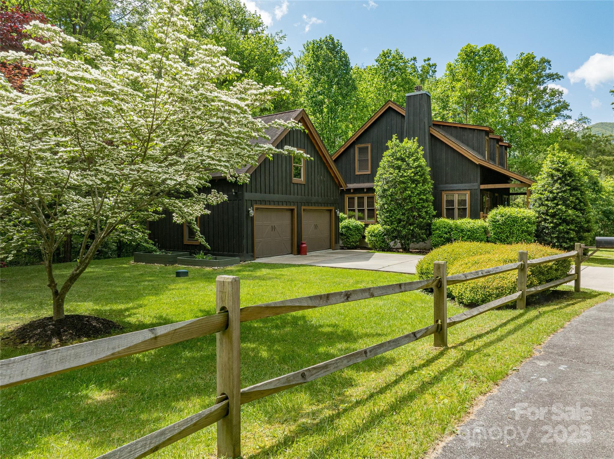 Scarlet Oaks - Residential