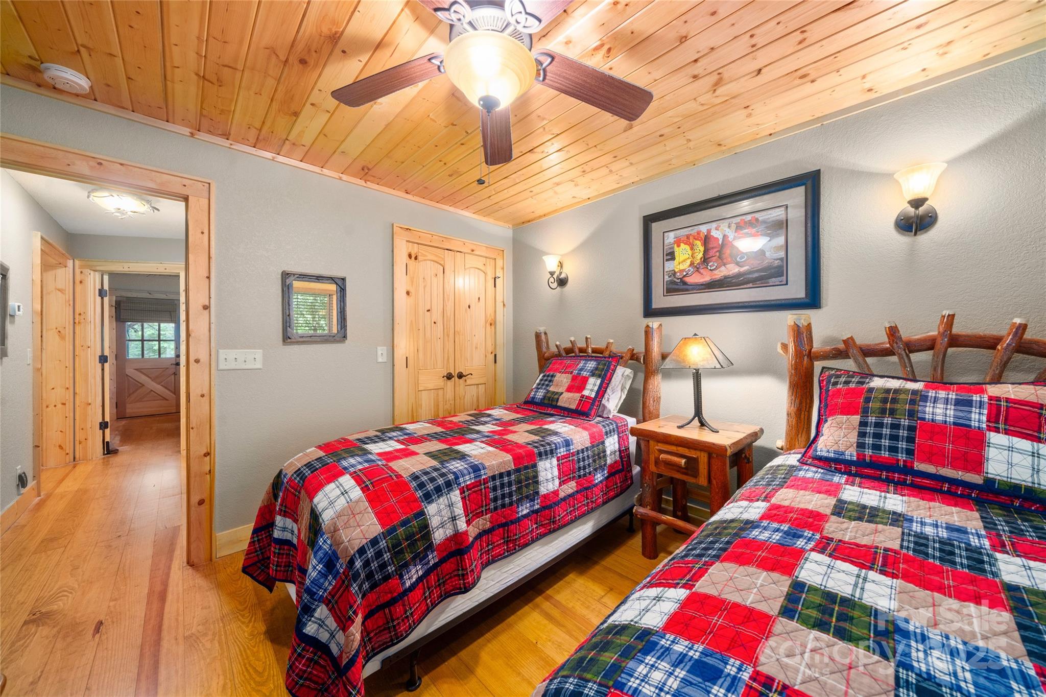 Scarlet Oaks - Residential