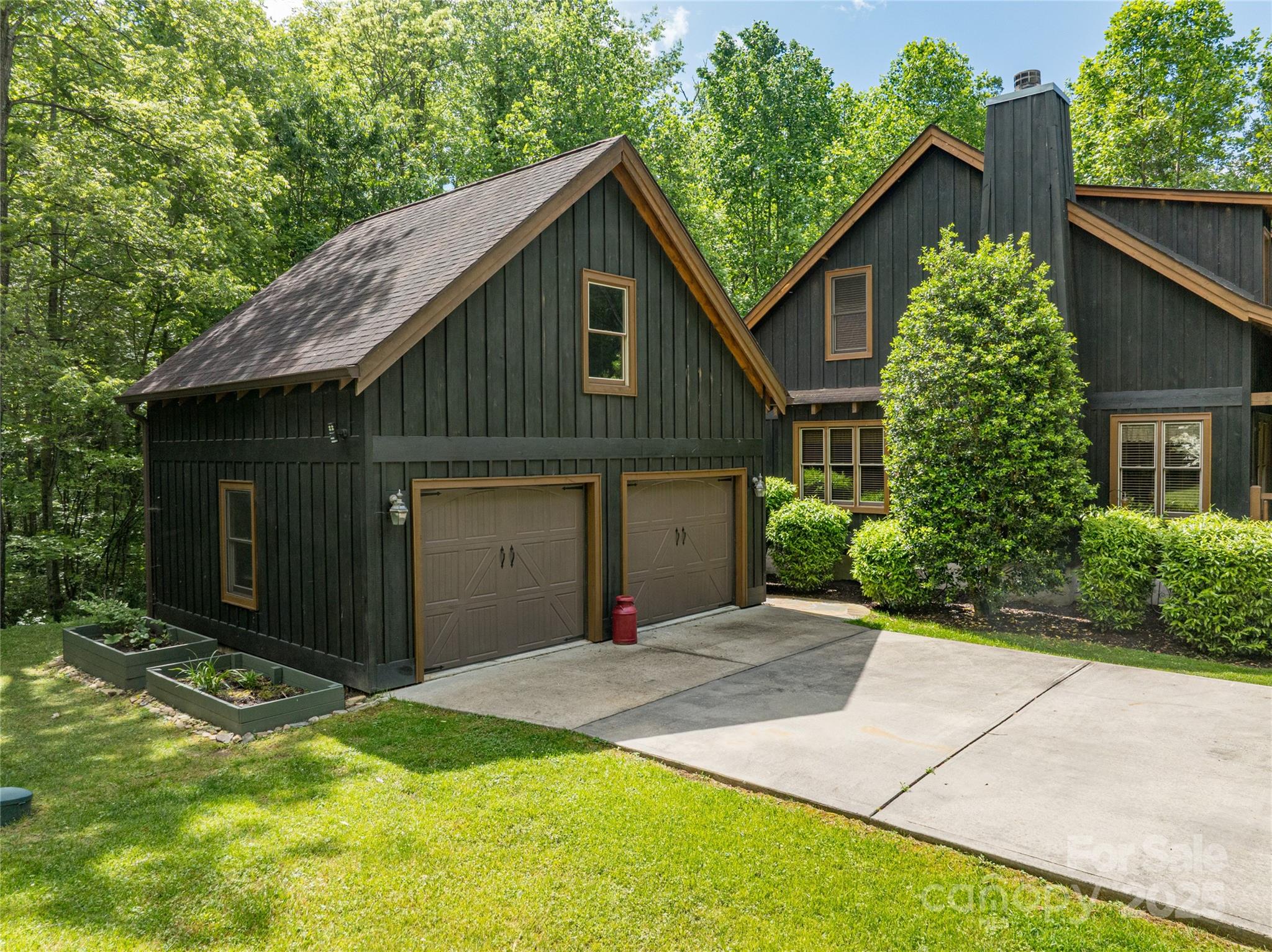 Scarlet Oaks - Residential
