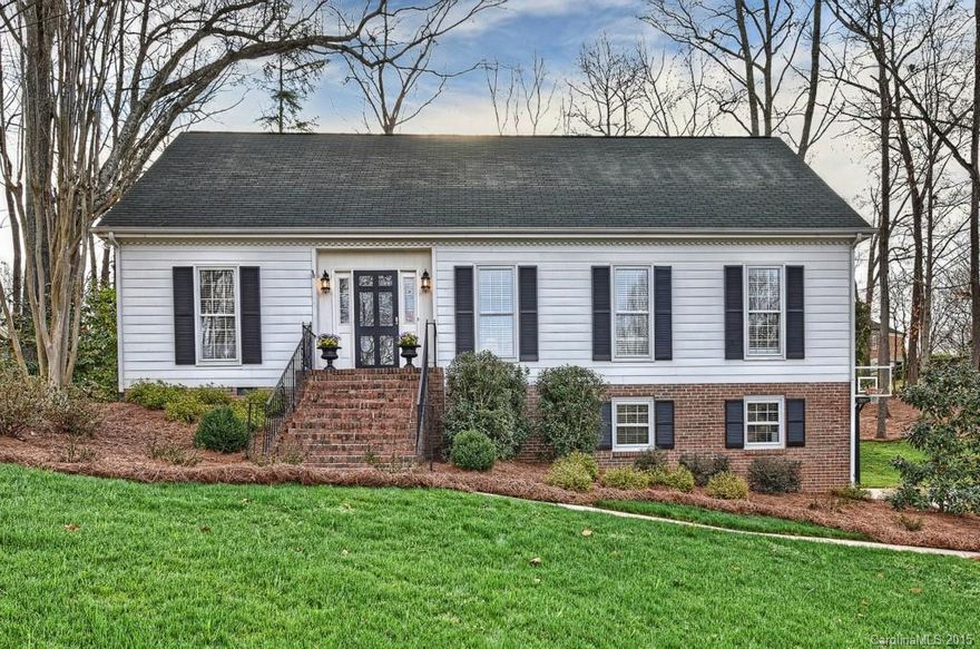 Welcome to Quail Hollow Estates in the convenient SouthPark area of Charlotte. This updated culdescac home with a renovated kitchen sits on a large private wooded lot with the master on main, side load 2 car garage, plenty of storage, new stainless steel appliances, recessed lighting, renovated half bath and more just minutes to The Sharon Rd West Light Rail stop and Quail Corners Shopping Center. Enjoy the morning sun on the back deck from this move in ready well cared for home.