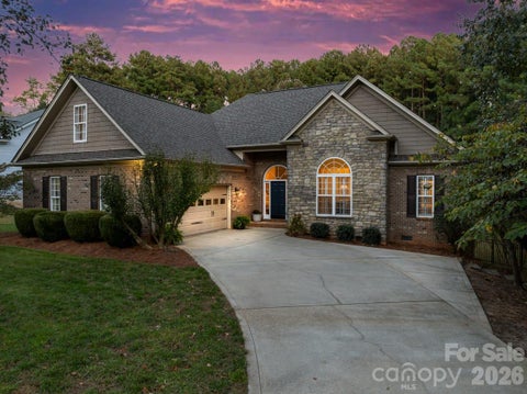 Photo of 4144 Isle Of Pines Drive, Denver, NC 28037 (MLS # 4435439)