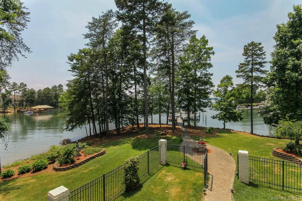 The Harbour at the Pointe - Residential