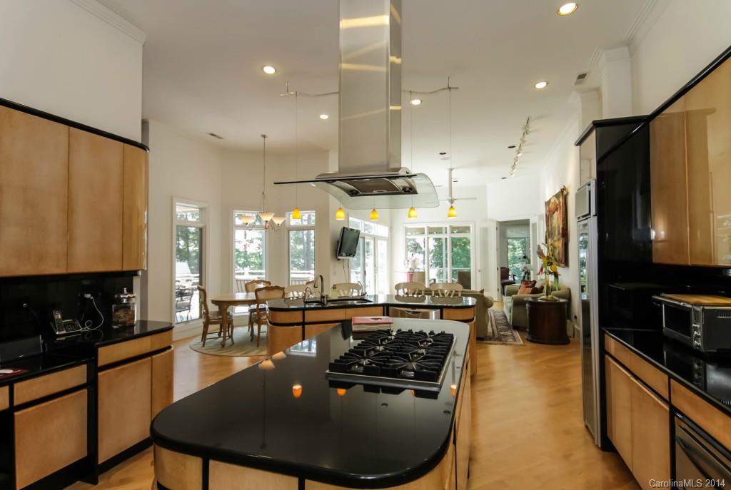 The Harbour at the Pointe - Residential