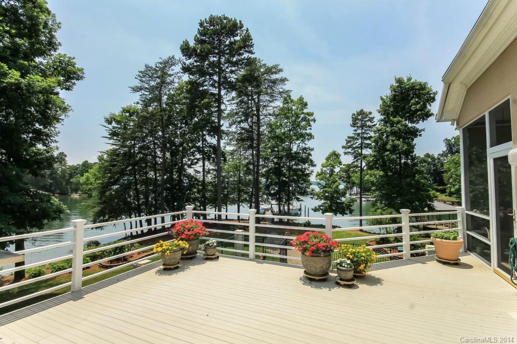 The Harbour at the Pointe - Residential