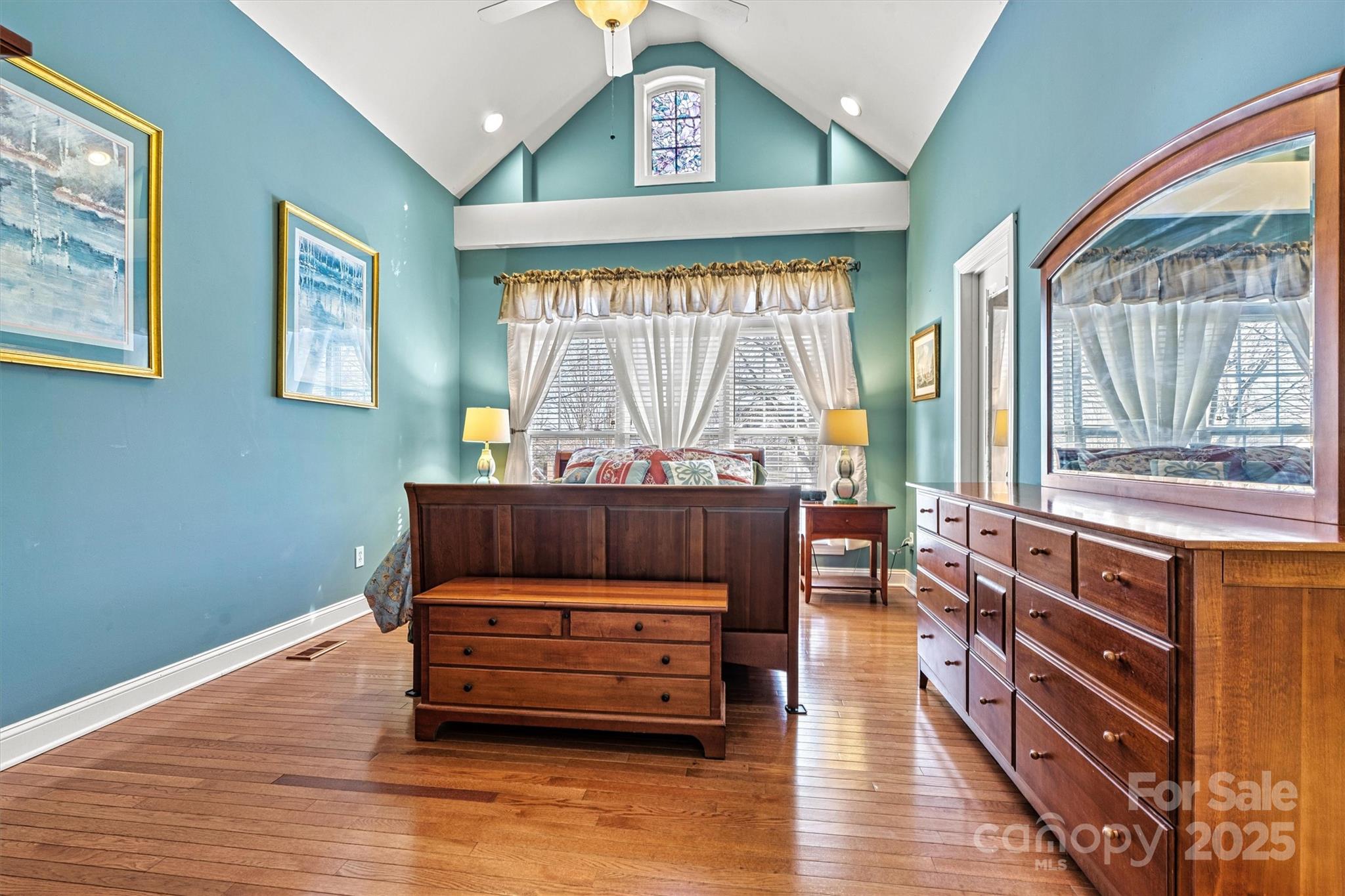 Mckenzie Place - Residential