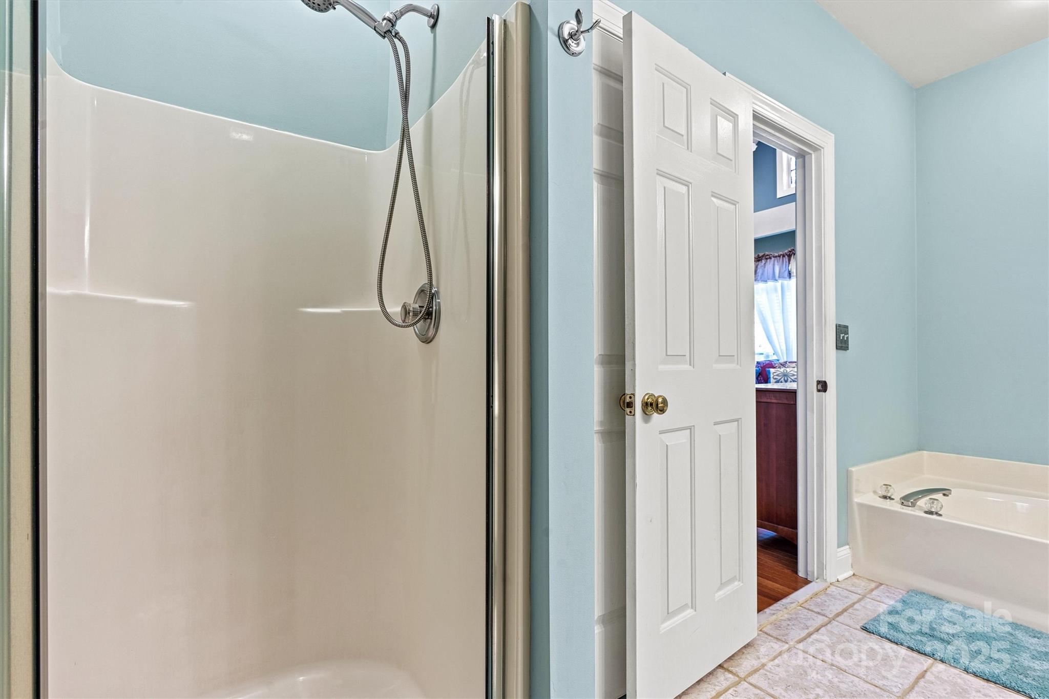 Mckenzie Place - Residential