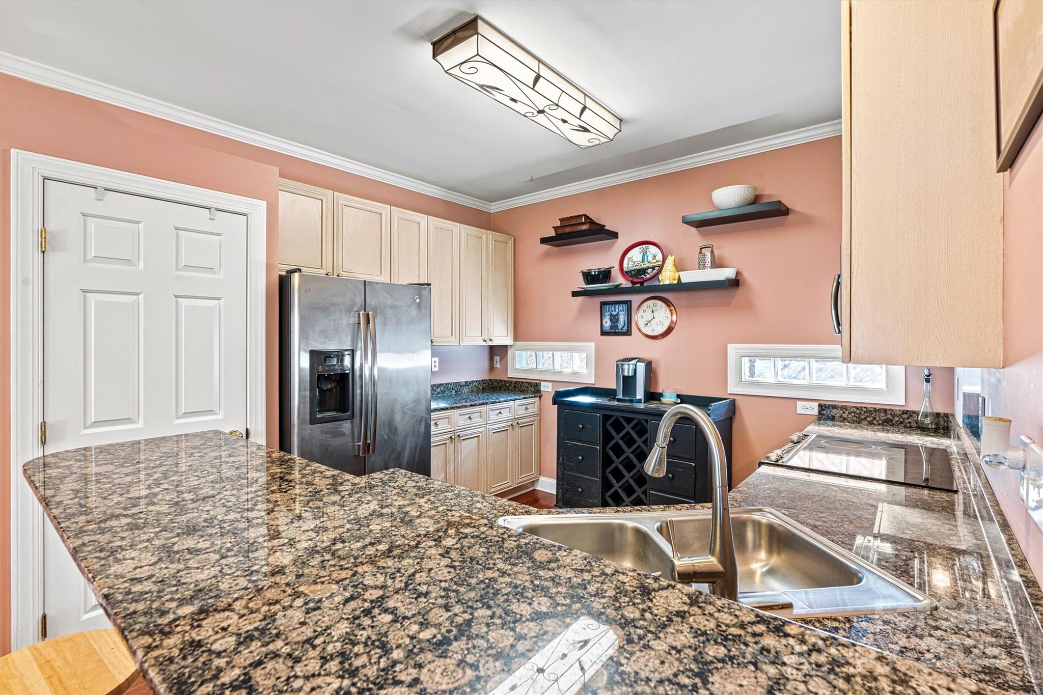 Mckenzie Place - Residential