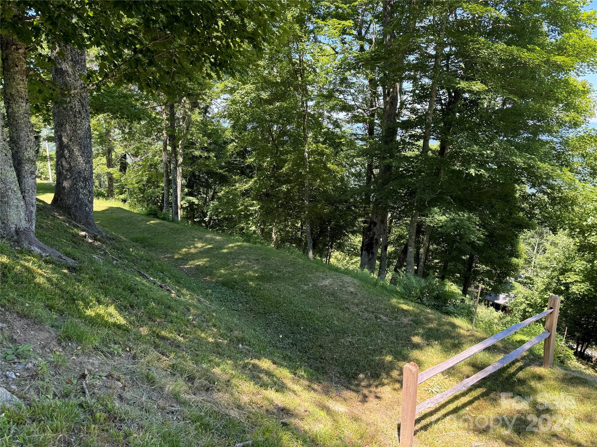 931 Upper Lookout Drive 931