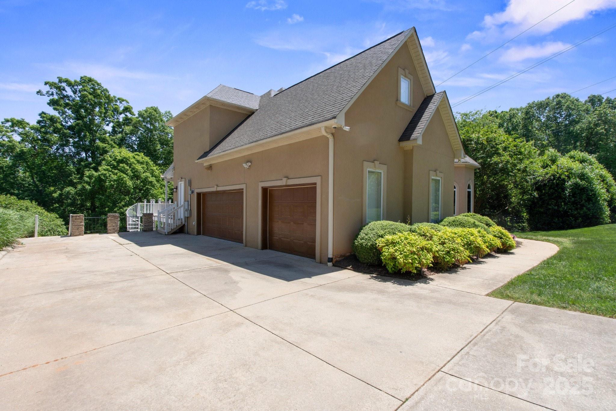 122 Long Cove Lane