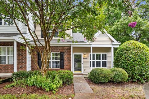 10862 Holly Ridge Boulevard Charlotte NC 28216