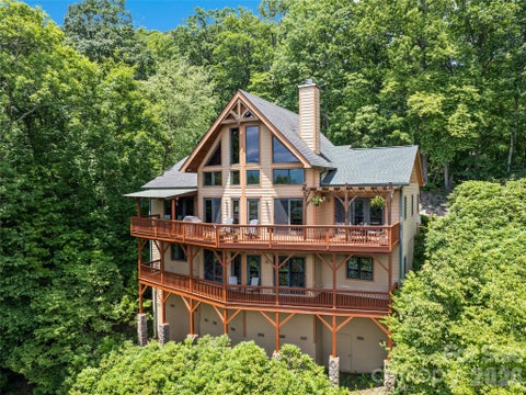 Photo of 48 Hawks Lift Drive, Waynesville, NC 28786 (MLS # 4396155)