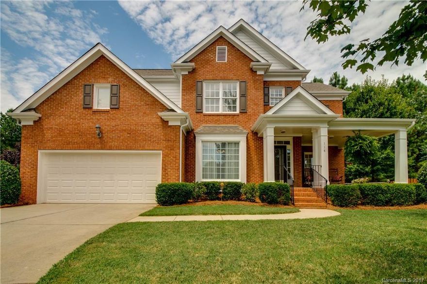 Amazing move-in ready full brick home!! Relaxing front porch & quiet cul-de-sac street! Open floor plan w/tons of natural light. Hardwoods on main level! Chef's kitchen w/s.s. appliances, tile back splash, center island & recessed lights! Huge Master Bedroom w/tray ceiling & walk-in closet. Updated Master Bath w/dual vanity, frameless tiled walk-in shower, garden tub, tile flooring & walk-in closet!! Bedroom & full bath on main level. Private back yard w/over-sized deck, fence & mature trees!