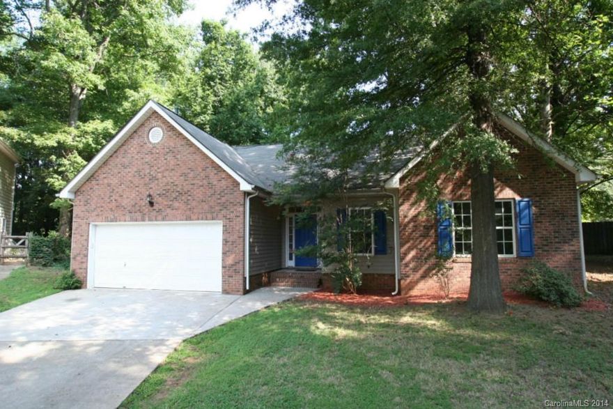 Charming 3 Bedrm, 2 bath ranch located in cul-de-sac with private backyard.  Freshly painted inside.  Split bedroom, open floor plan.  Efficiently designed kitchen with ample storage and solid surface countertops. Ceramic tile in baths. Laminate wood-like floors.  New Carpet in bedrooms.  Just move right in! Air cond. 2014.