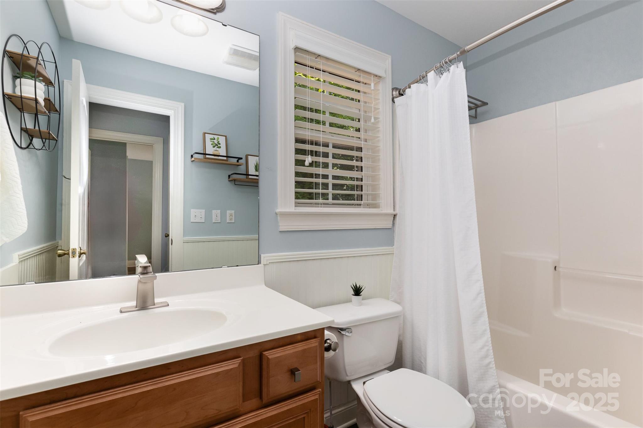 Tega Cay, South Carolina 29708, United States, 3 Bedrooms Bedrooms, ,3 BathroomsBathrooms,Residential,Under Contract,114182