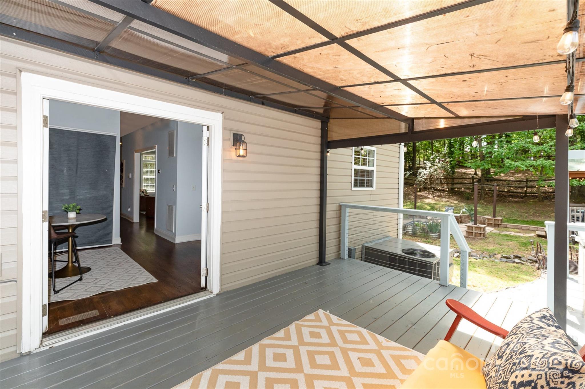 Tega Cay, South Carolina 29708, United States, 3 Bedrooms Bedrooms, ,3 BathroomsBathrooms,Residential,Under Contract,114182