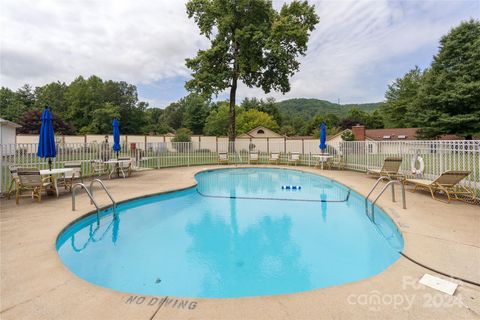 A home in Hendersonville