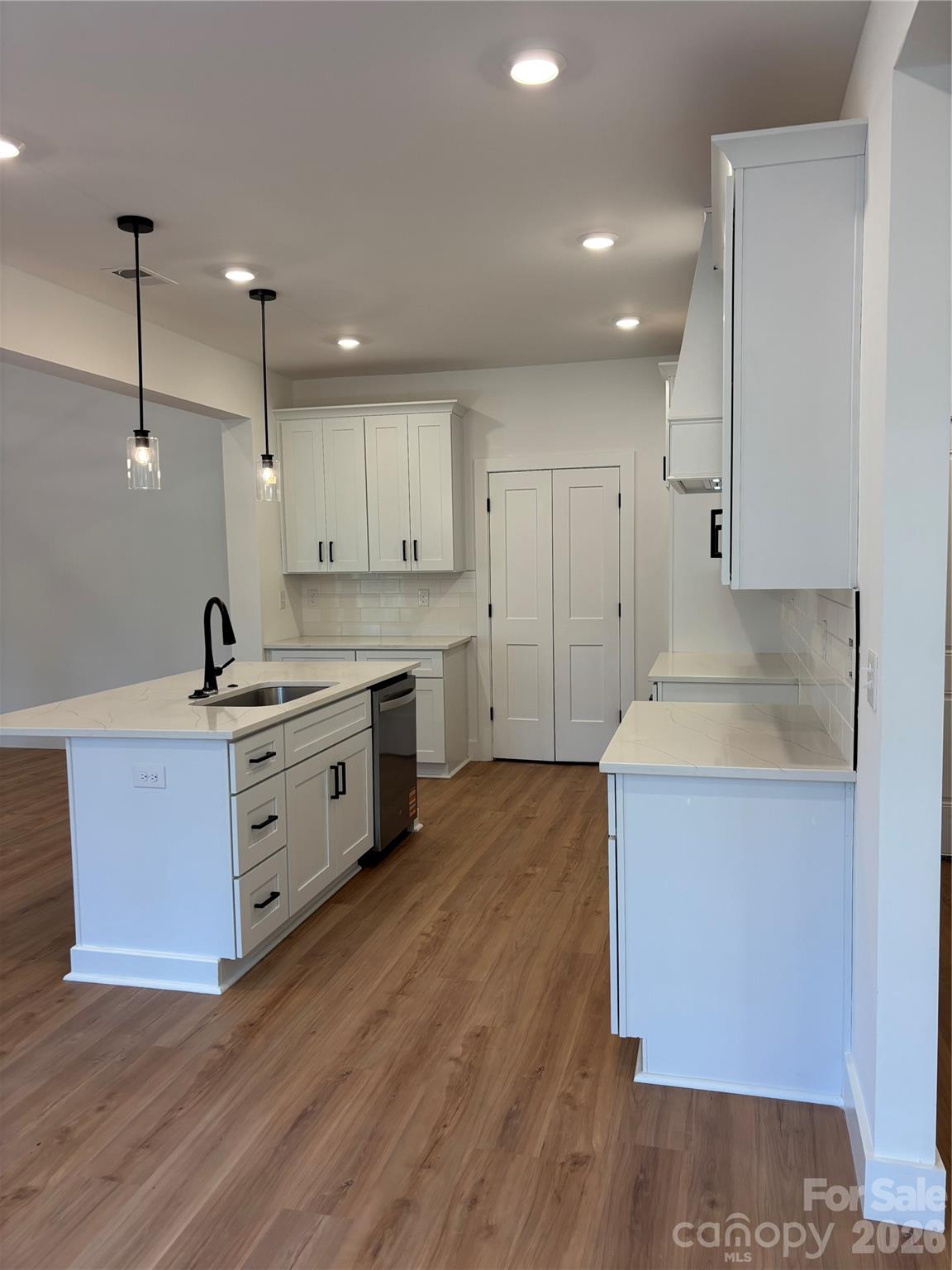 Paradise Harbor - Residential