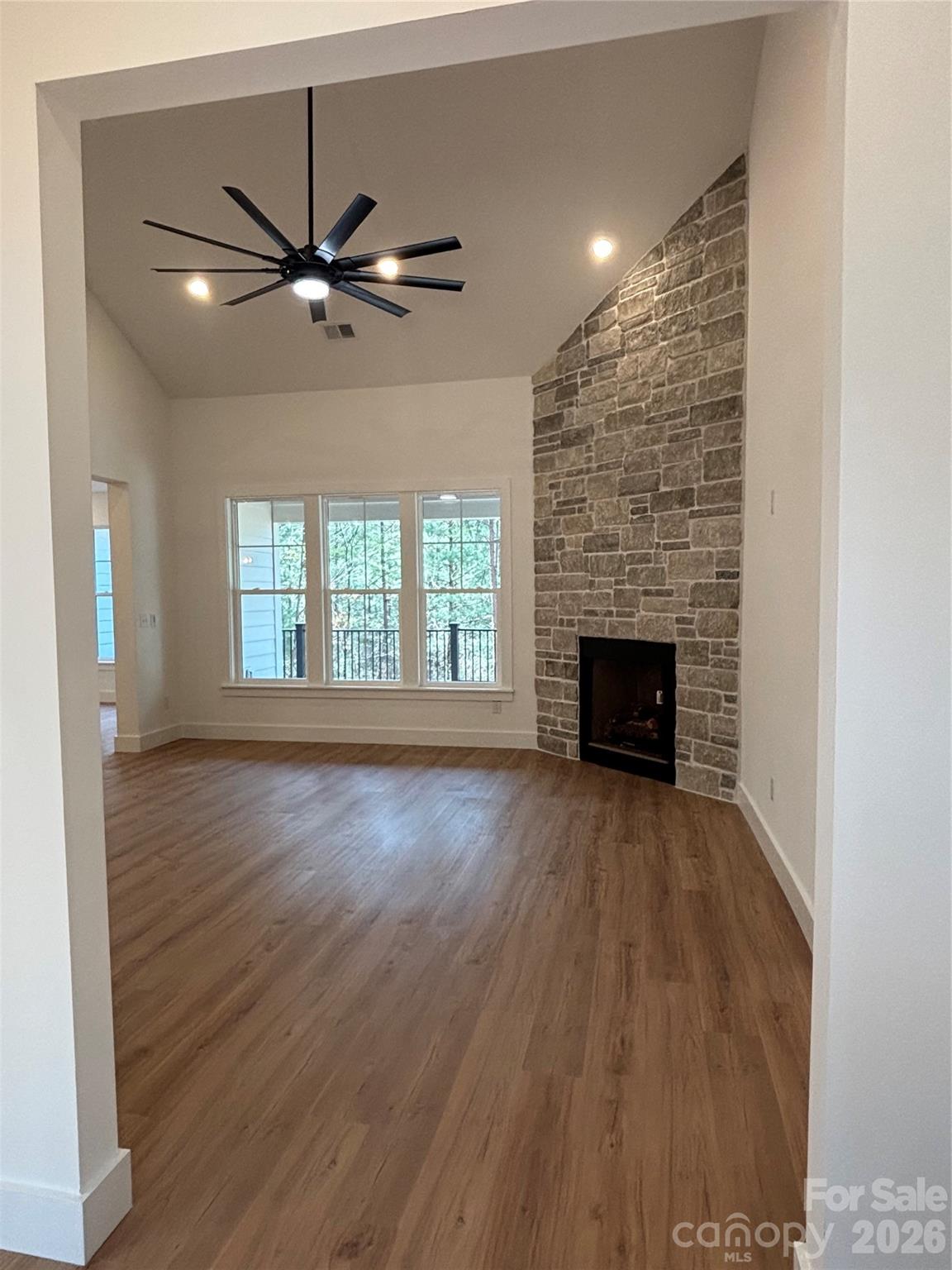 Paradise Harbor - Residential