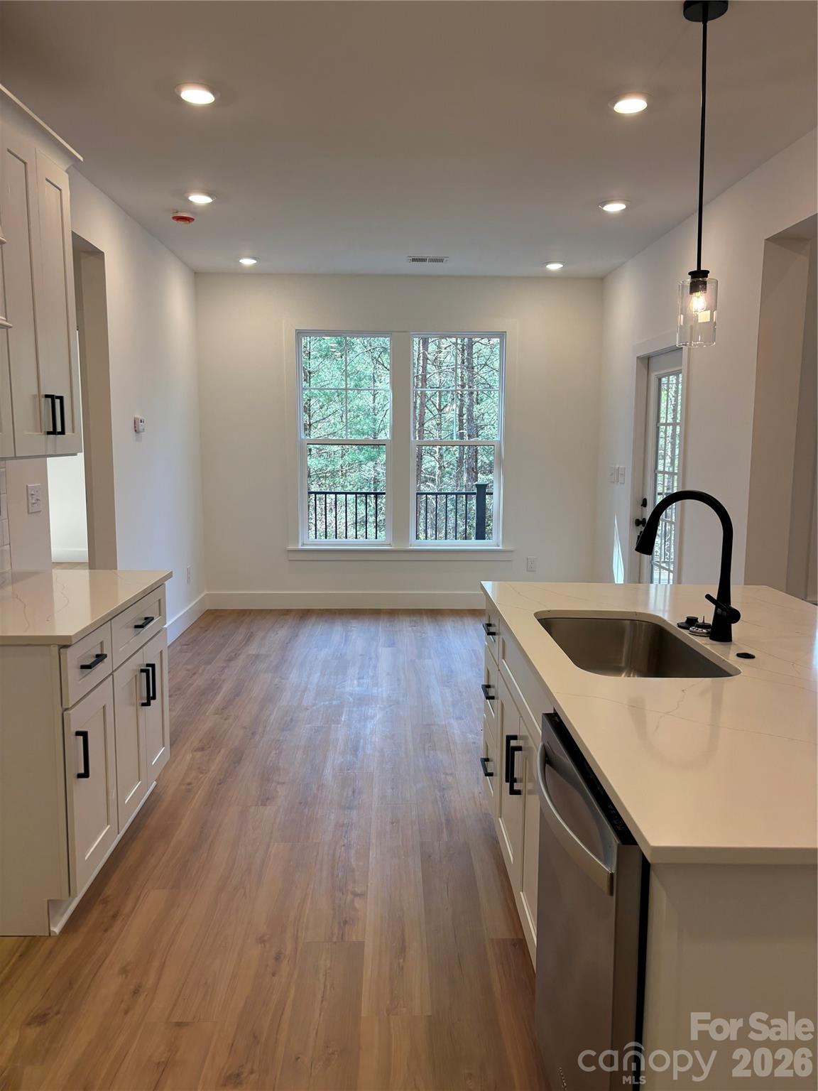 Paradise Harbor - Residential