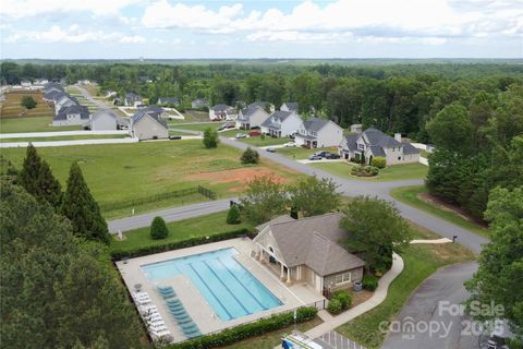 121 Mountain Island Drive Statesville NC 28677