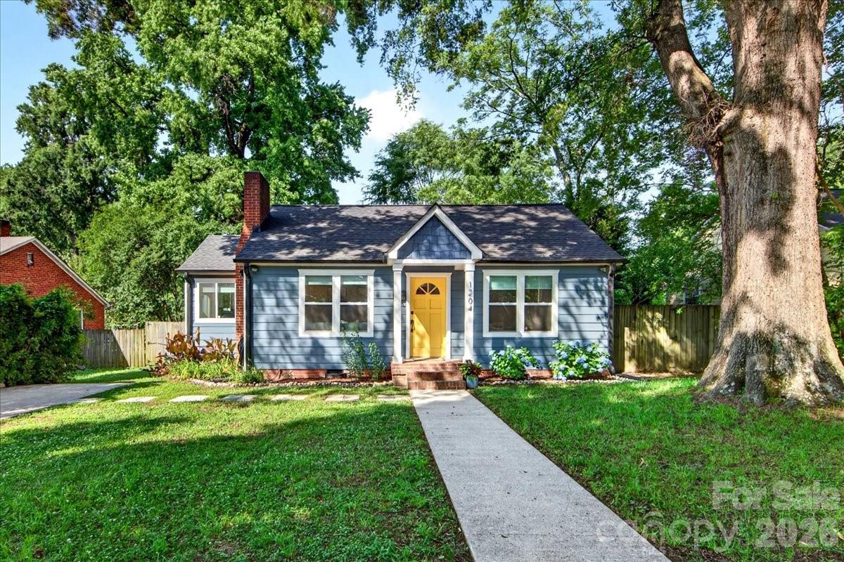 1204 Meadow Lane