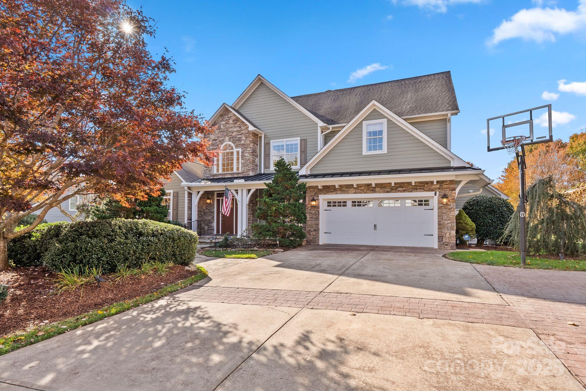 6 Huntington Chase Drive