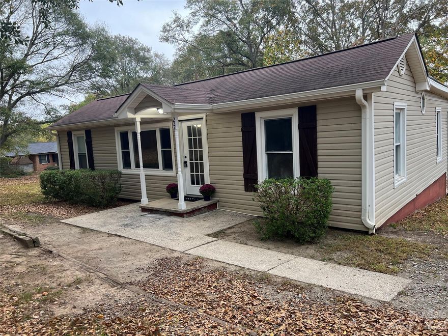 Back on the market due to buyer financing problems!Don’t miss your chance to own a little piece of the country so close to the city! This turn key house is within 1 mile of highway 16. Enjoy s’mores out by the fire pit, while watching horses from your backyard. Outside features include a kids play set, storage shed, and garden area. This home has been renovated top to bottom including:
Half of roof replaced 2019; Half of roof replaced 2023
Gutters 2021
New HVAC system 2017
Hardwoods refinished 2020
Some new windows including large picture window 2020
New insulation in crawlspace, vapor barrier 2023
Commercial Dehumidifier Installed 2023
New breakers in box 2023
Bathroom remodel including new tub/shower combo, new toilet, and new flooring 2023
Fresh paint throughout house 2023
Kitchen remodel inc. brand new cabinets, granite countertops, new microwave, new dishwasher, new sink and hardware 2023
New carpet in all 3 bedrooms 2023
Move in ready; awaiting your personal touches