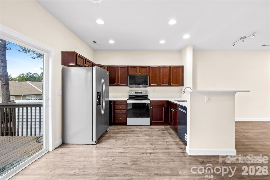 Oakbrooke - Residential Lease