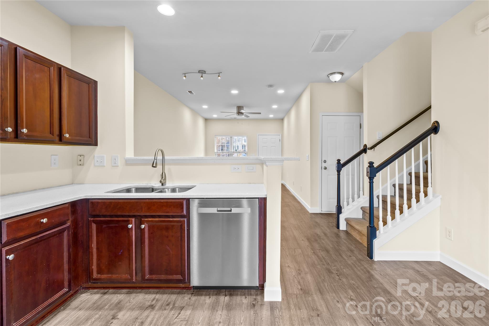 Oakbrooke - Residential Lease