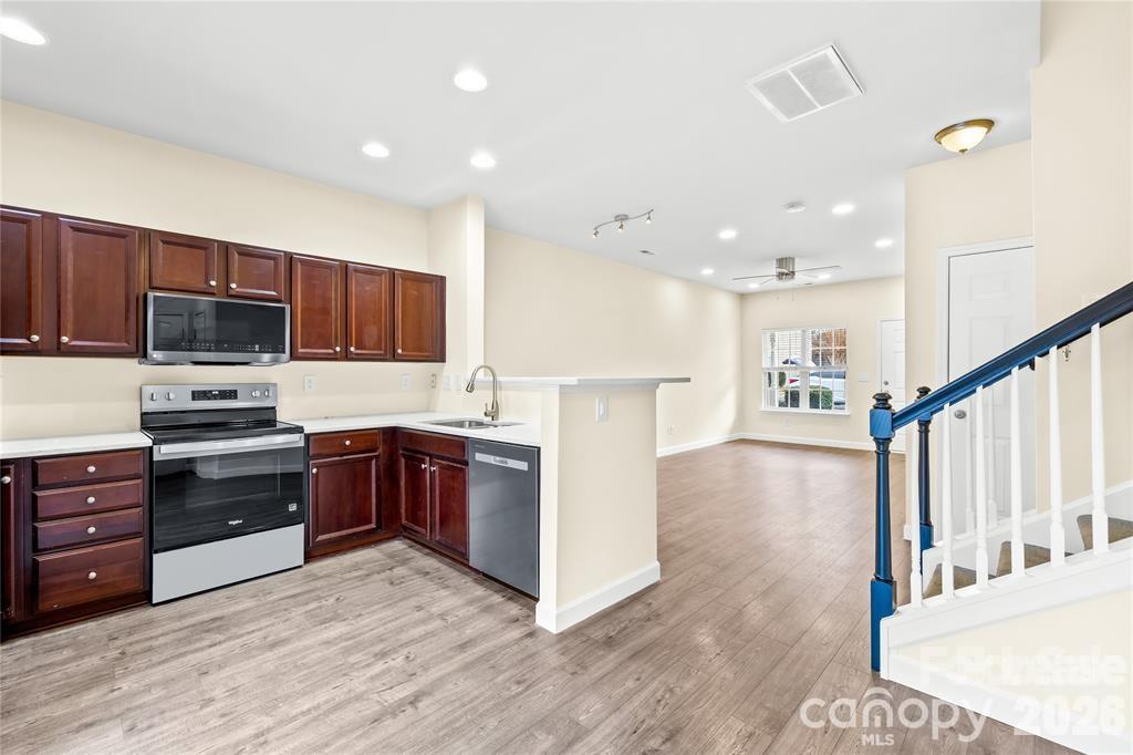 Oakbrooke - Residential Lease