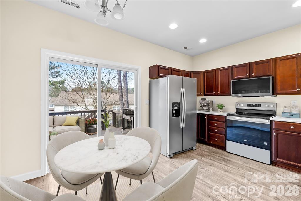 Oakbrooke - Residential Lease