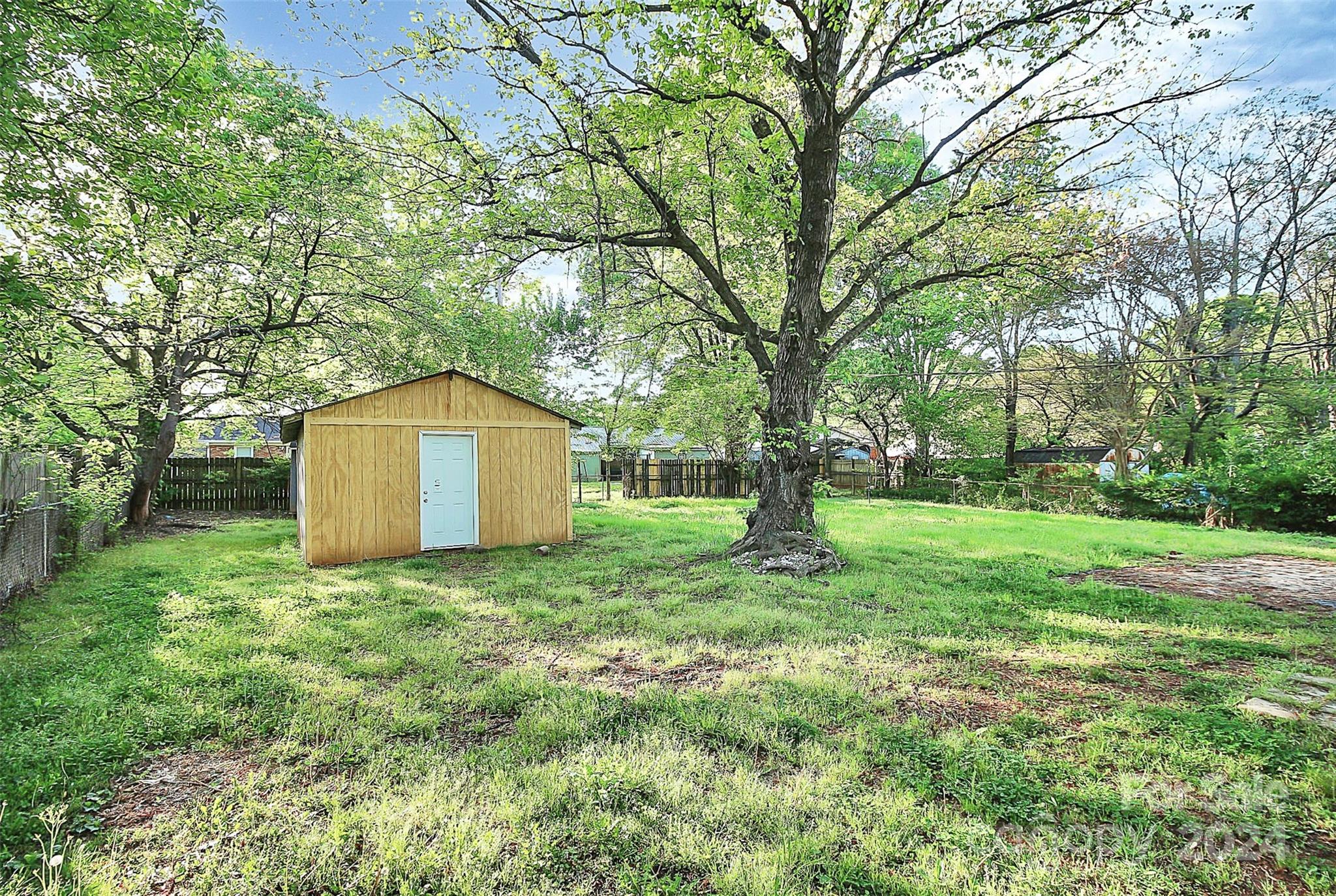 Farmcrest - Residential