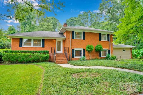 1212 Burtonwood Circle Charlotte NC 28212