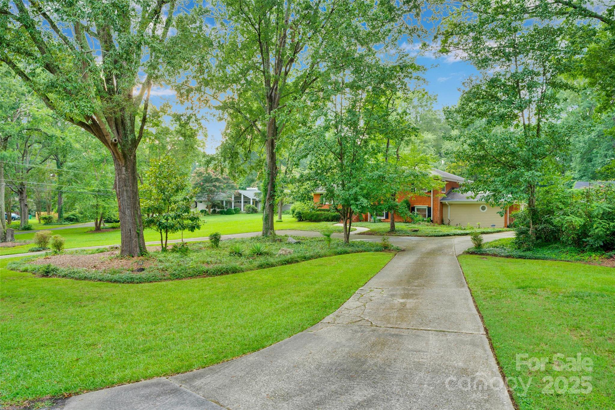 1212 Burtonwood Circle