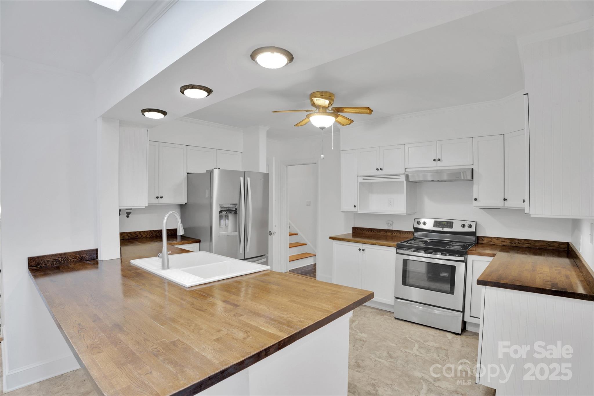 1212 Burtonwood Circle