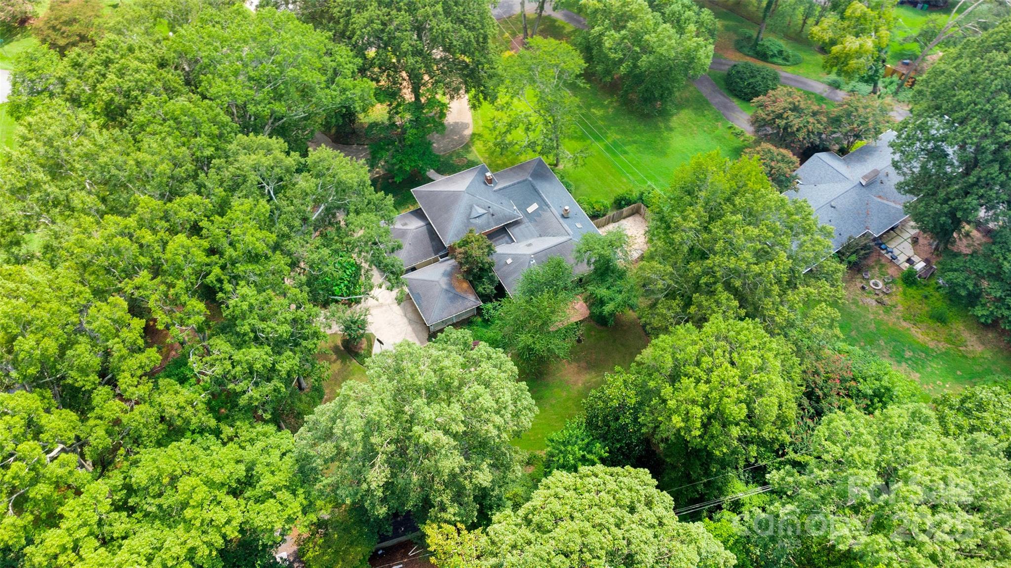 1212 Burtonwood Circle