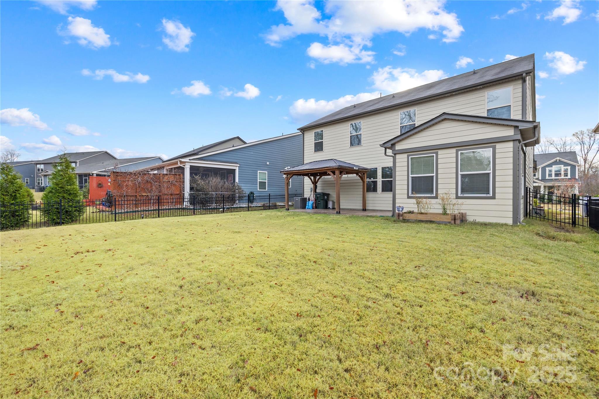 Magnolia Walk - Residential