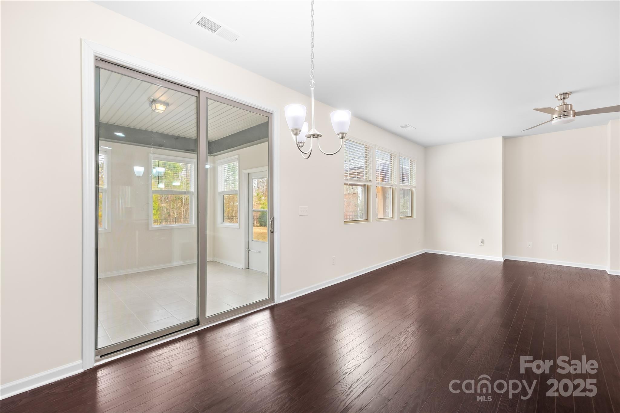 Magnolia Walk - Residential